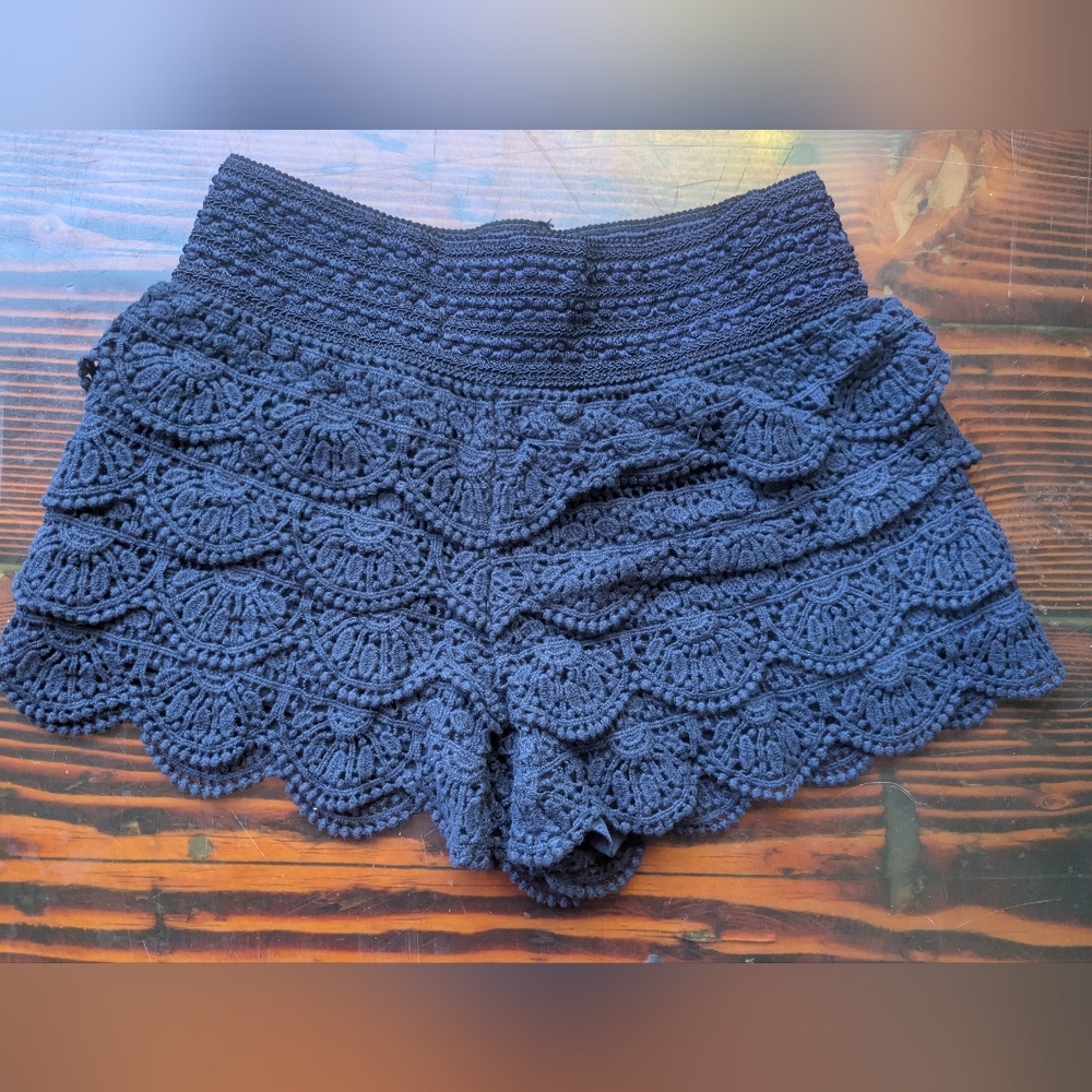 Rewind Navy Crochet Lace ShortsSize: Medium